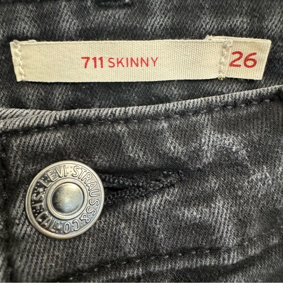 Women’s 711 Levi Black Skinny Jeans - Picture 4 of 4